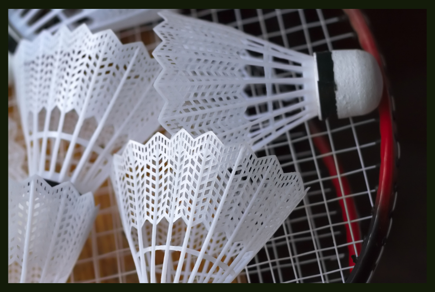 Plastic shuttlecock